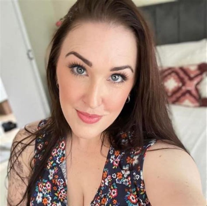 Claire Smith